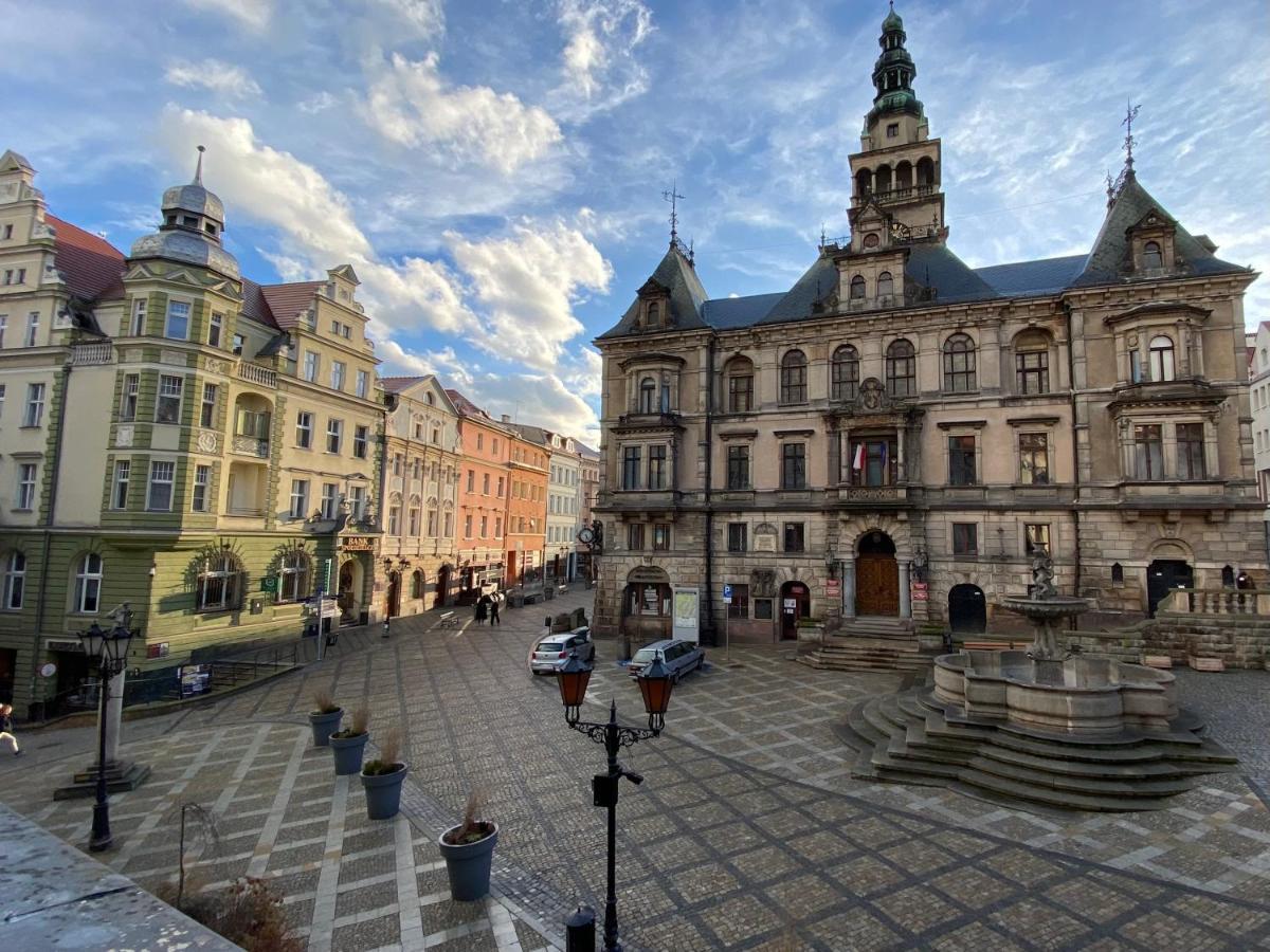 Apartament Przy Ratuszu Клодзко Екстериор снимка