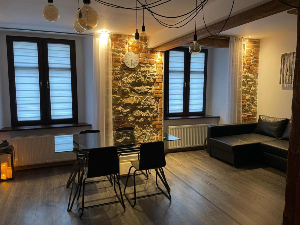Apartament Przy Ratuszu Клодзко Екстериор снимка