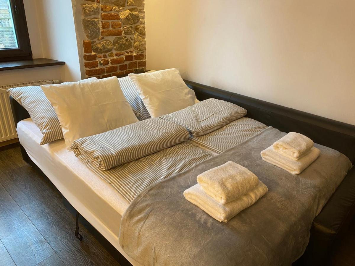Apartament Przy Ratuszu Клодзко Екстериор снимка