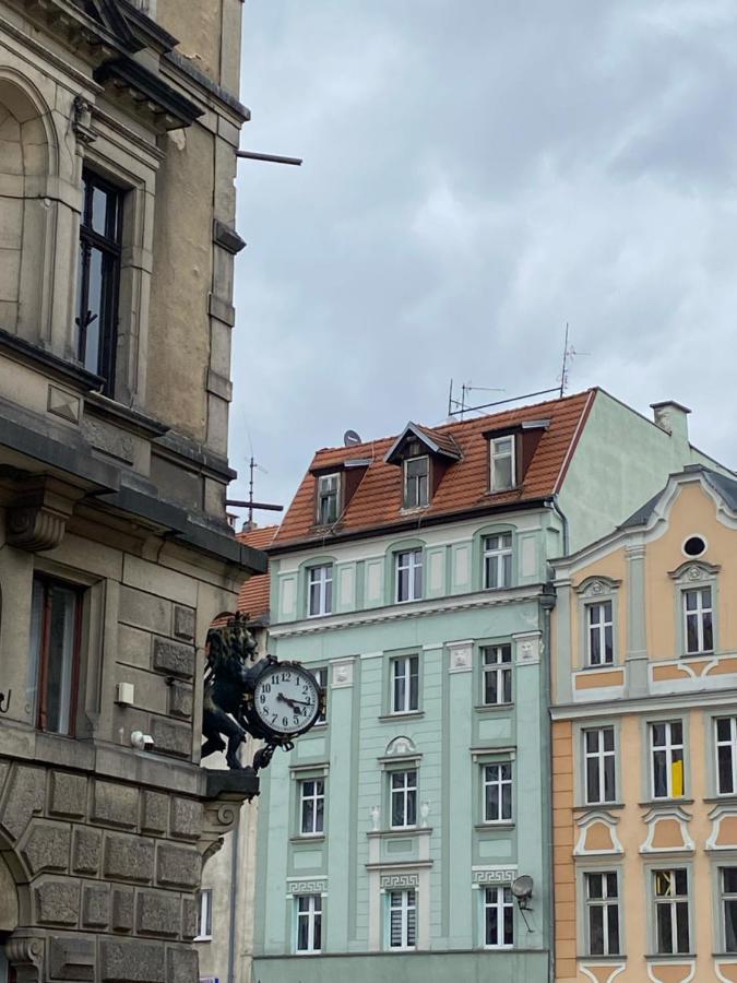 Apartament Przy Ratuszu Клодзко Екстериор снимка