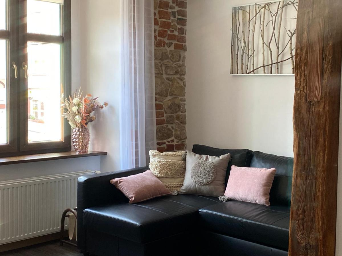 Apartament Przy Ratuszu Клодзко Екстериор снимка