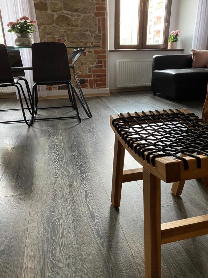 Apartament Przy Ratuszu Клодзко Екстериор снимка