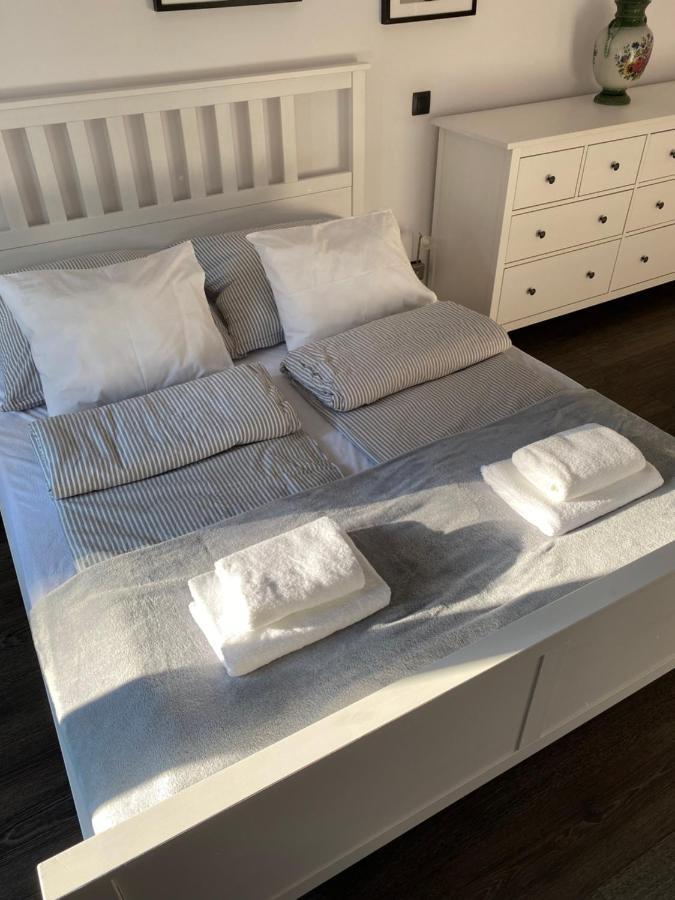 Apartament Przy Ratuszu Клодзко Екстериор снимка