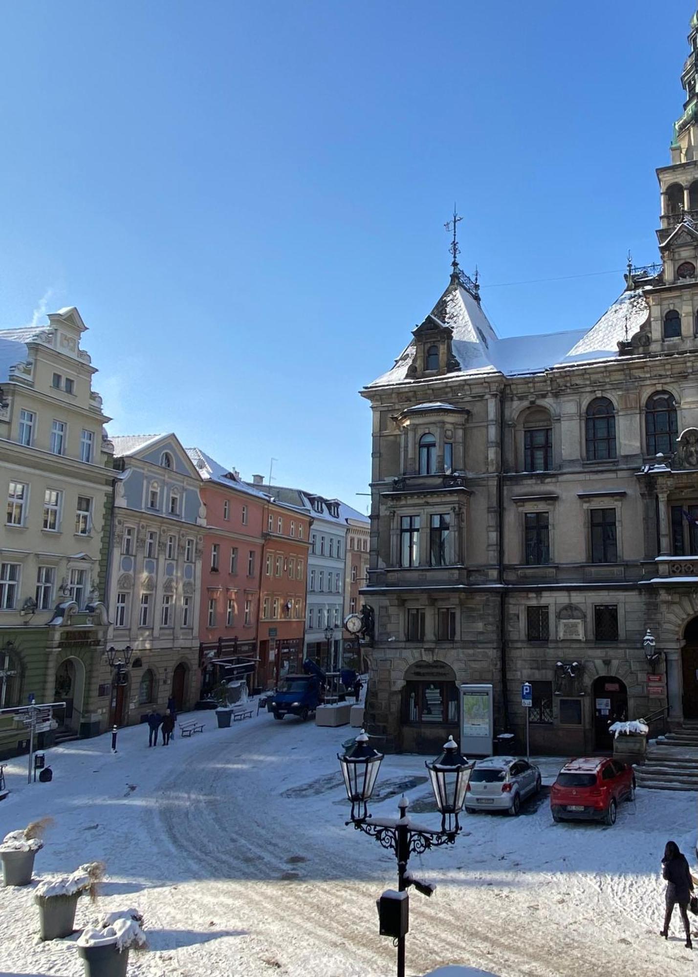 Apartament Przy Ratuszu Клодзко Екстериор снимка