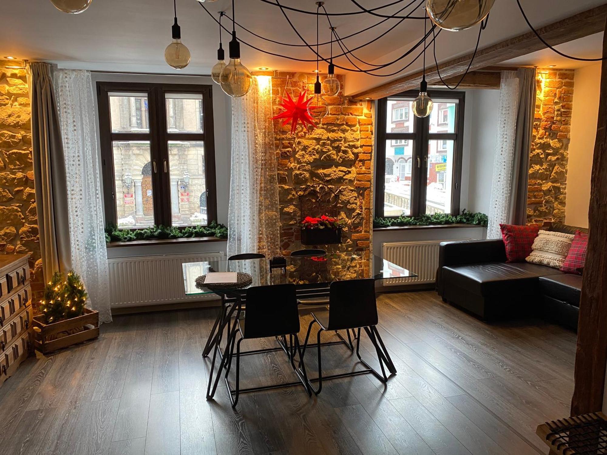 Apartament Przy Ratuszu Клодзко Екстериор снимка
