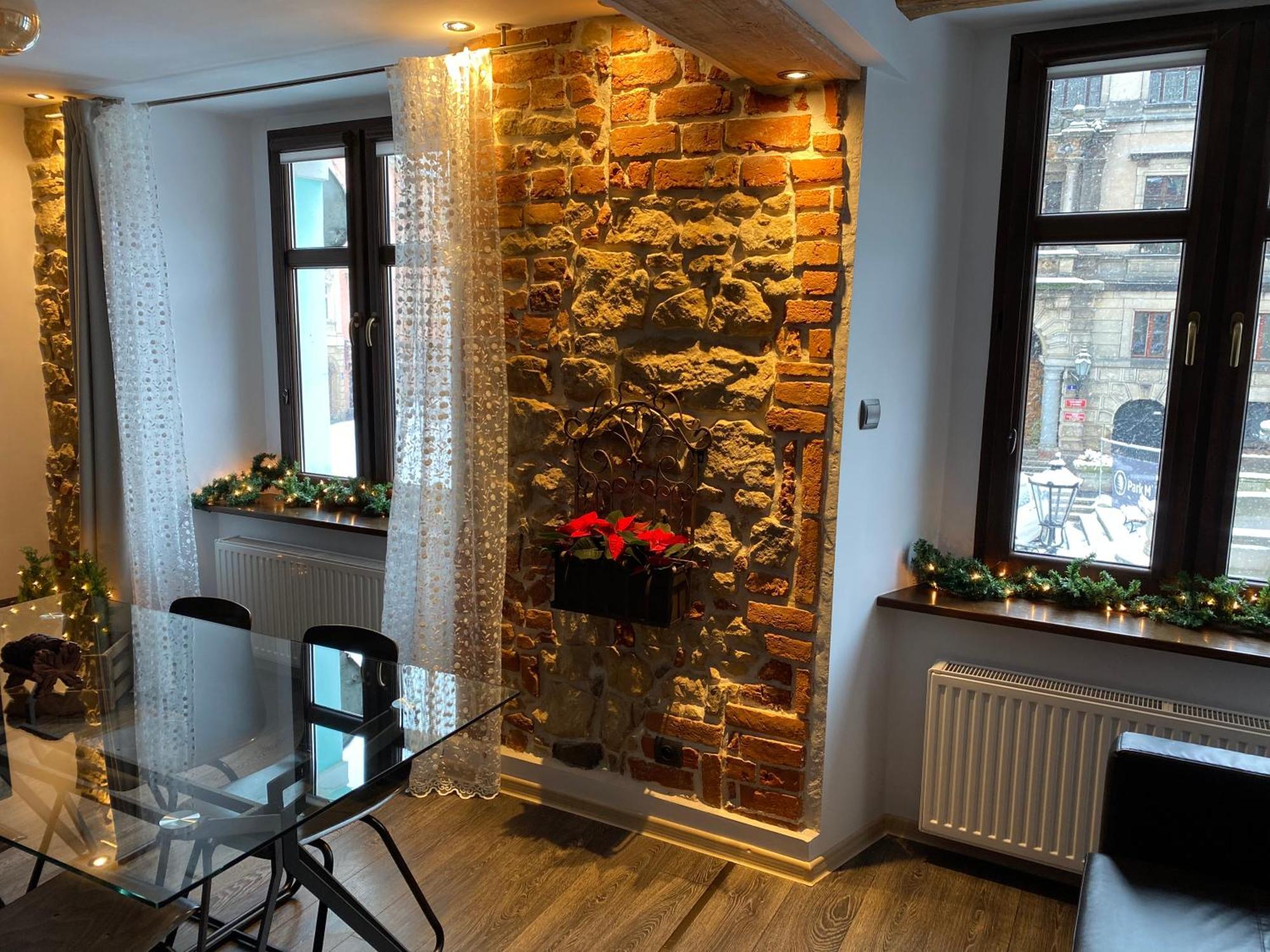 Apartament Przy Ratuszu Клодзко Екстериор снимка