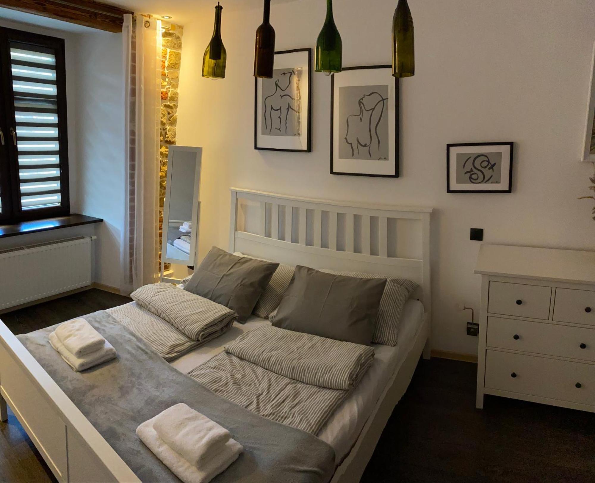 Apartament Przy Ratuszu Клодзко Екстериор снимка