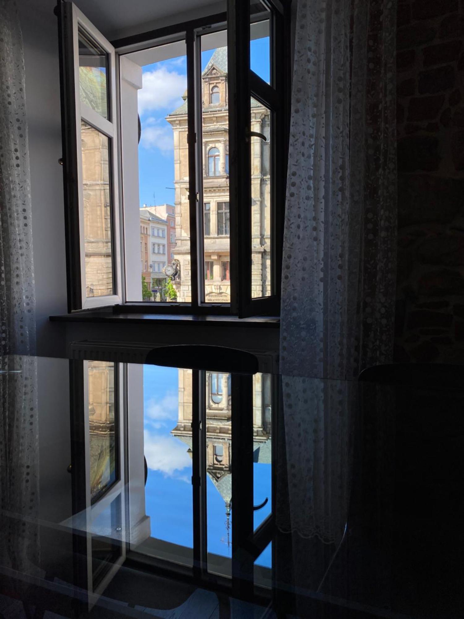 Apartament Przy Ratuszu Клодзко Екстериор снимка