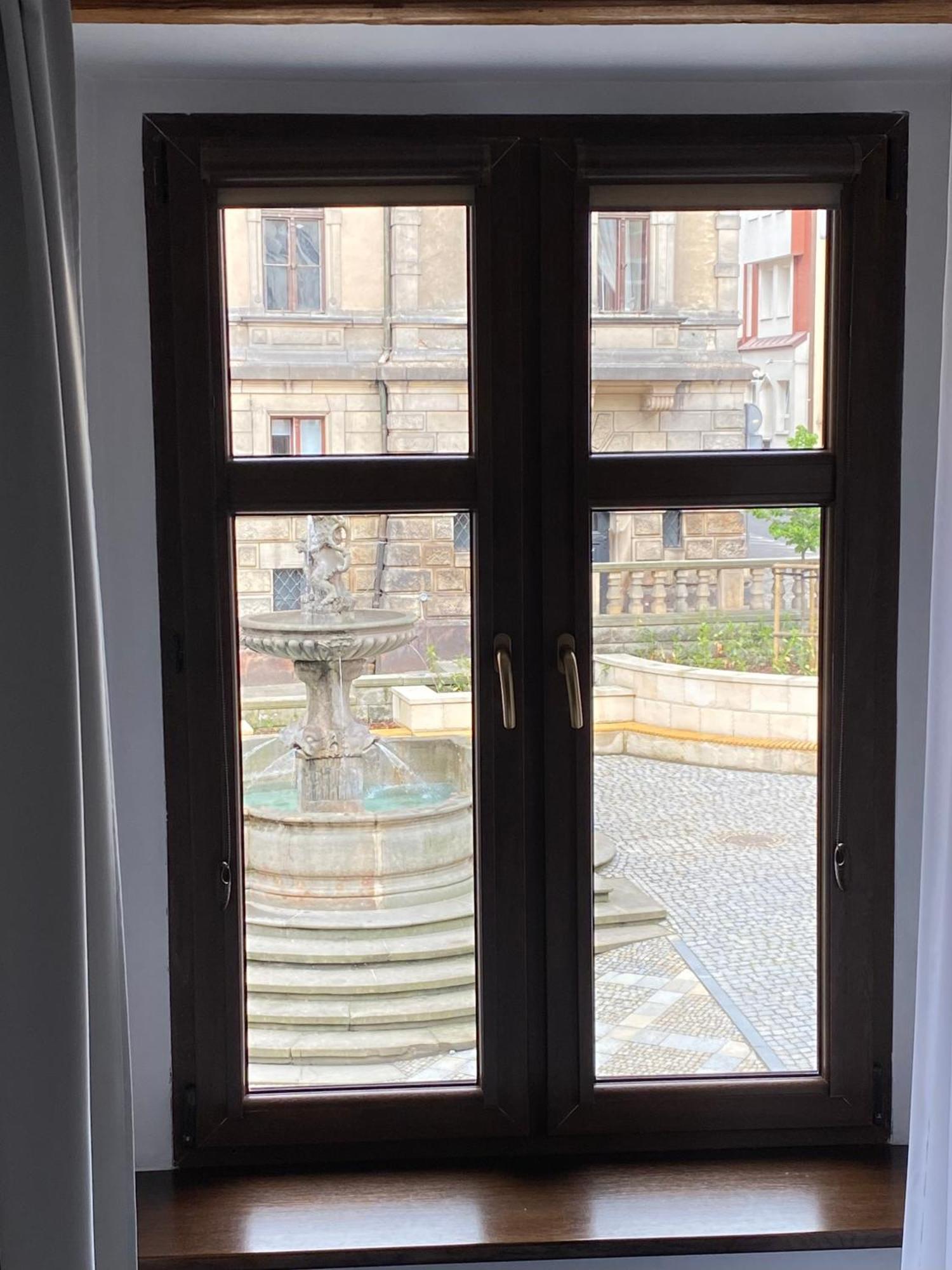 Apartament Przy Ratuszu Клодзко Екстериор снимка